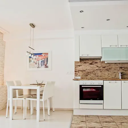 Appartamento Cristal-8 By Interhome